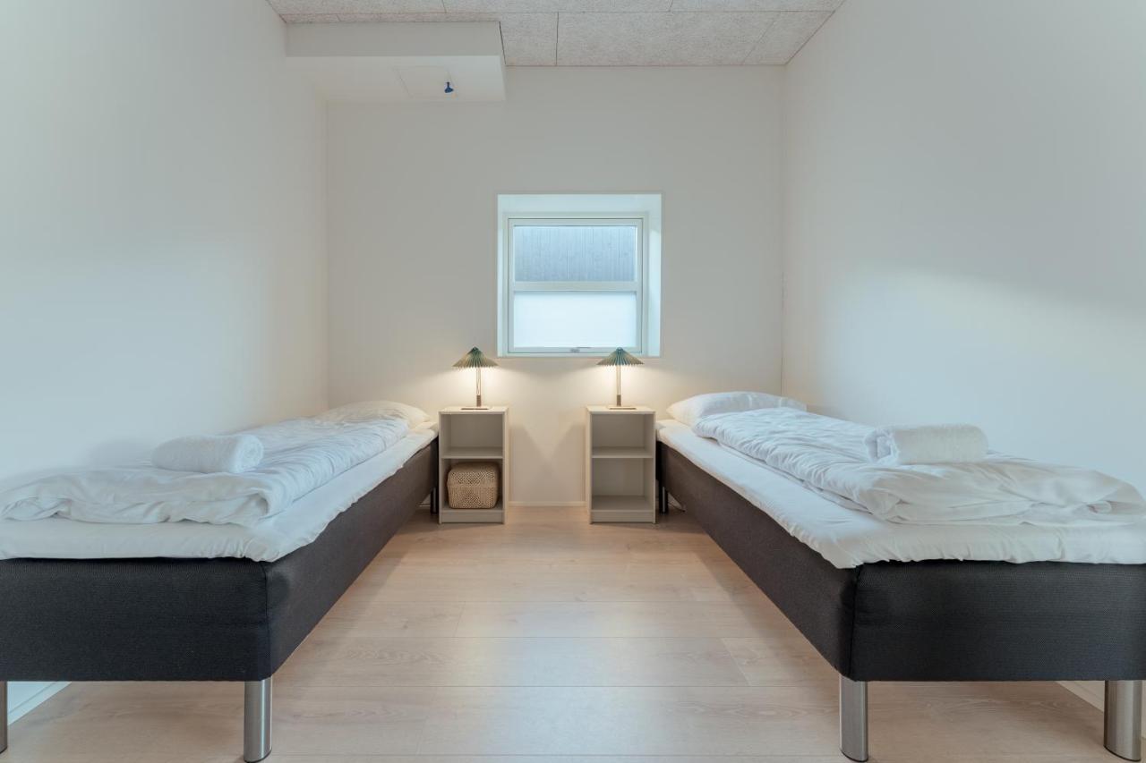 New 2 Bedroom Apt - Ocean And Mountain View Tórshavn Esterno foto
